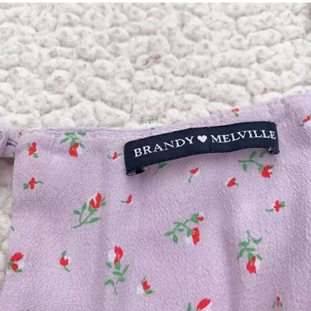EUC Brandy Melville Dena Pink Floral Tie Top Small - Picture 3 of 3